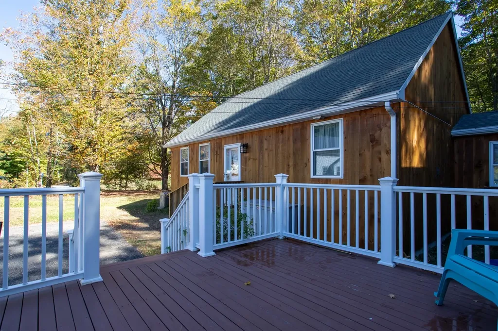 1 Cherry Road North Hampton NH 03862