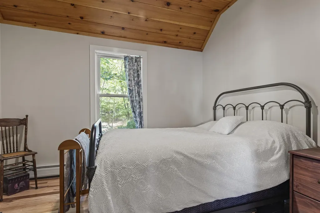 1 Cherry Road North Hampton NH 03862