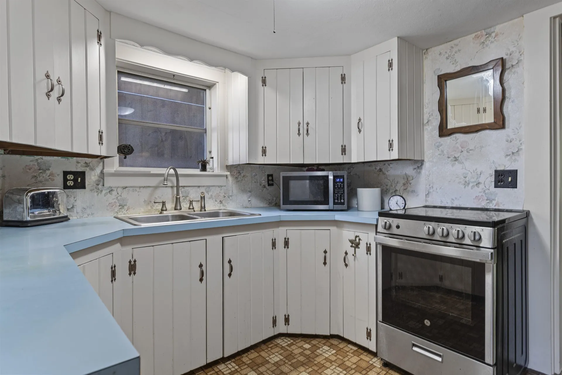 1 Cherry Road North Hampton NH 03862