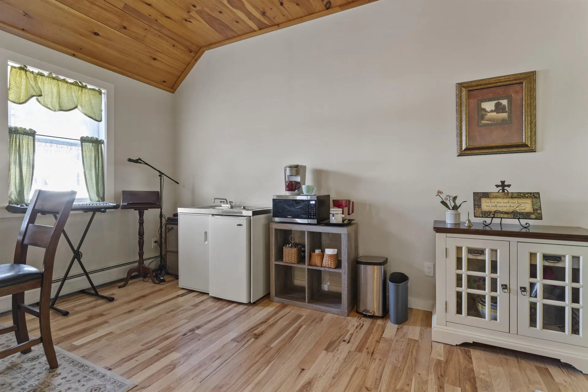 1 Cherry Road North Hampton NH 03862