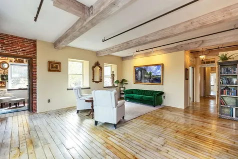 374 Union Street Peterborough NH 03458