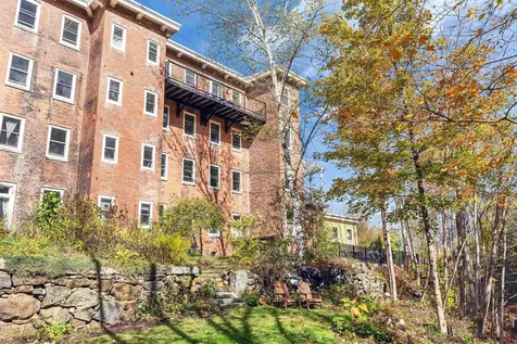 374 Union Street Peterborough NH 03458