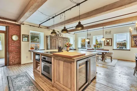 374 Union Street Peterborough NH 03458