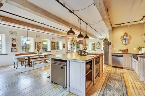 374 Union Street Peterborough NH 03458