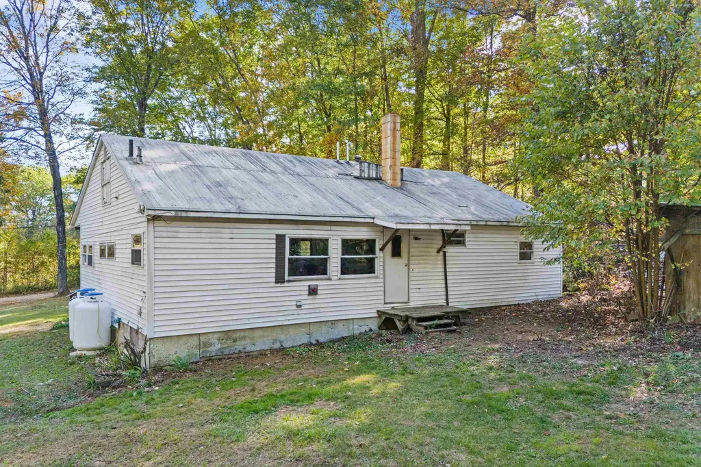 130 Upper Smith Road Sanbornton NH 03269