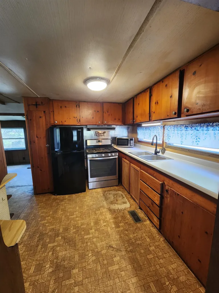 130 Upper Smith Road Sanbornton NH 03269