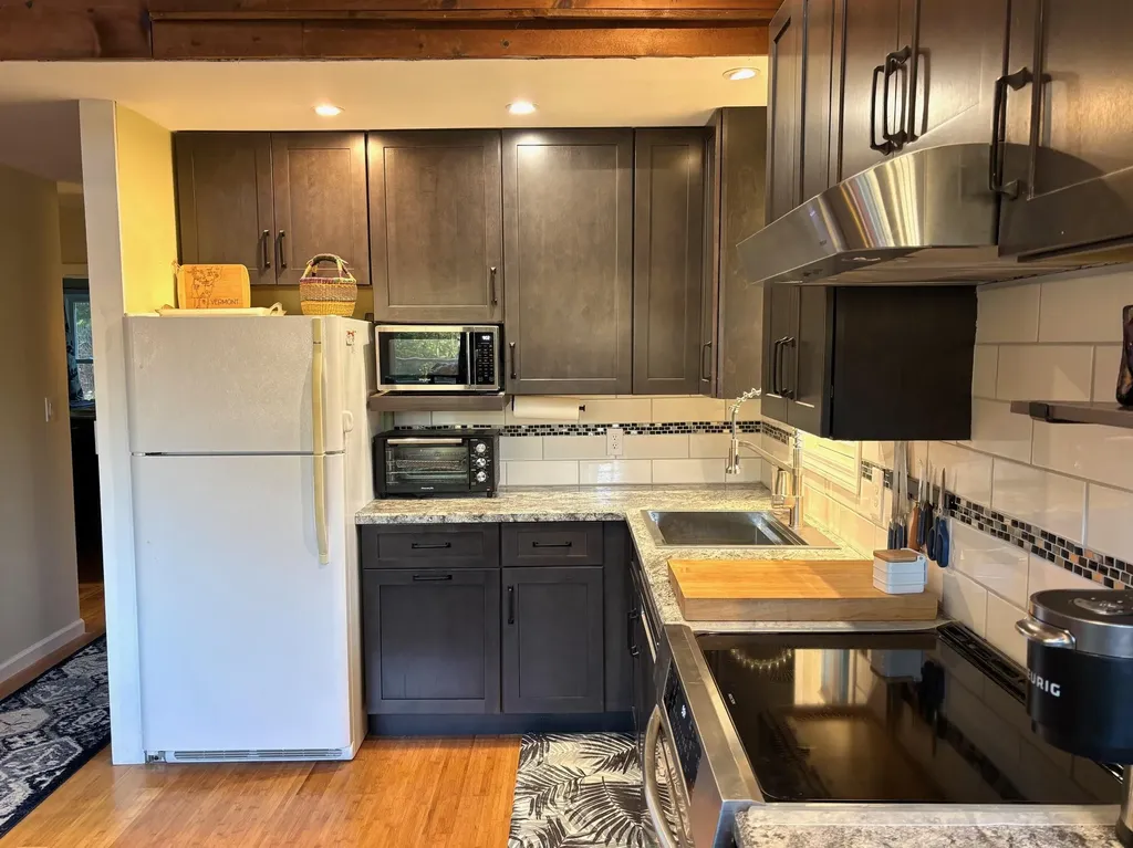 410 Tallwood Circle Londonderry VT 05148