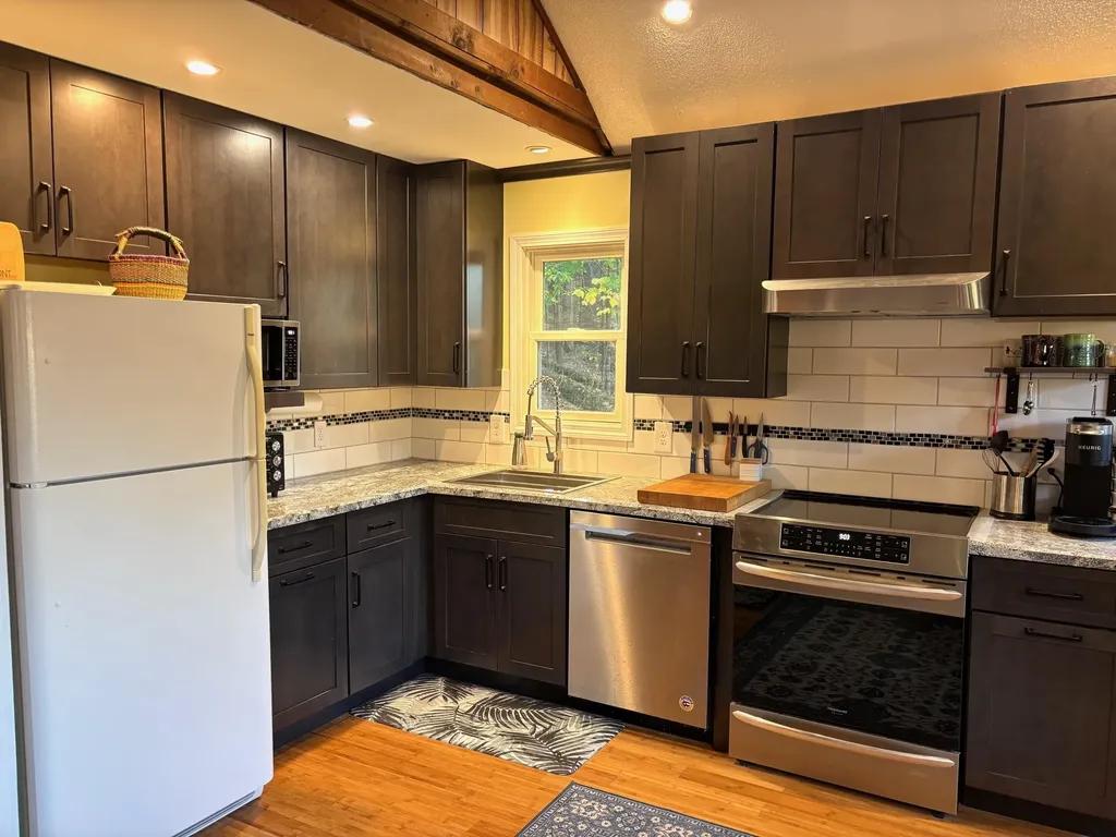 410 Tallwood Circle Londonderry VT 05148