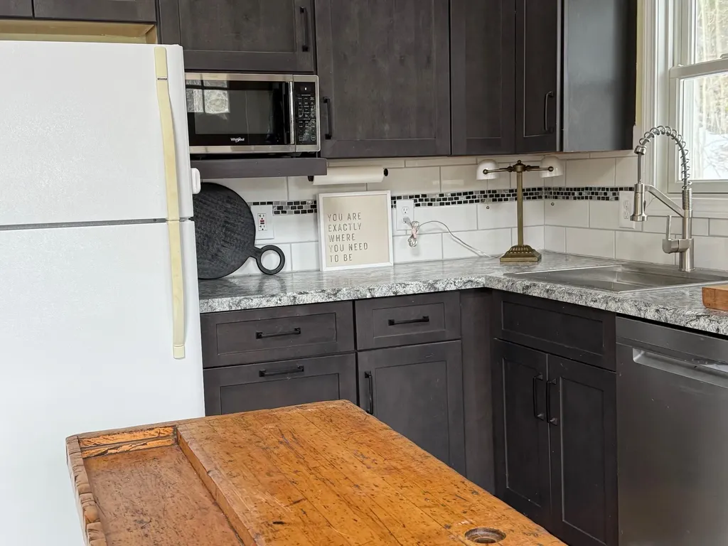 410 Tallwood Circle Londonderry VT 05148