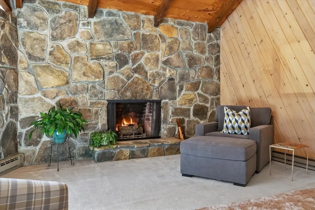 377 Glen Road Peru VT 05152