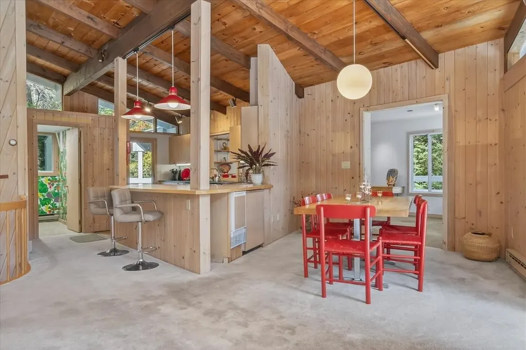 377 Glen Road Peru VT 05152