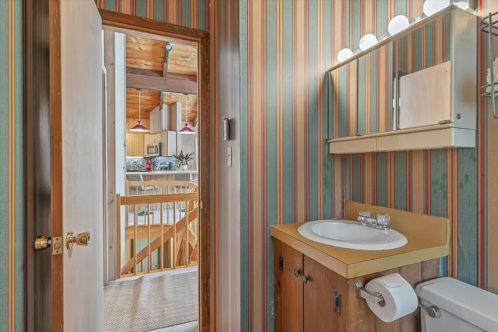 377 Glen Road Peru VT 05152