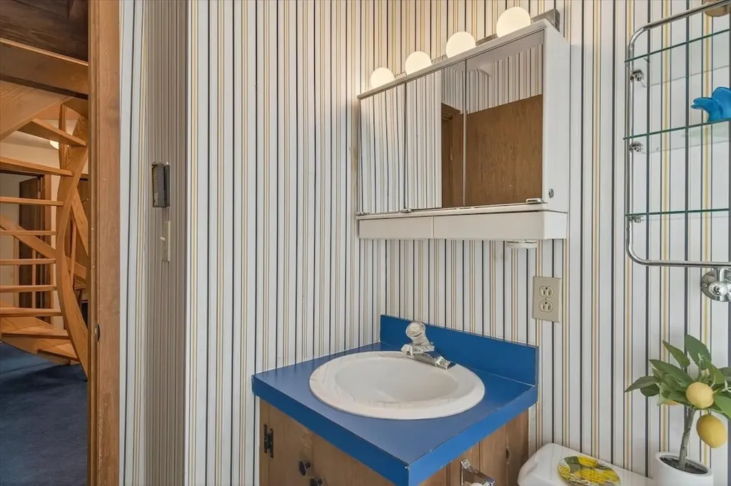 377 Glen Road Peru VT 05152