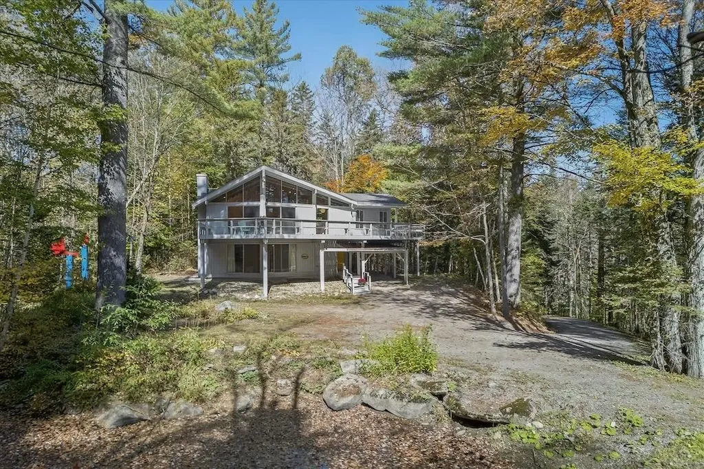 377 Glen Road Peru VT 05152