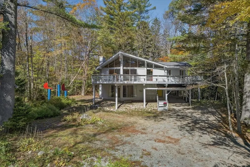 377 Glen Road Peru VT 05152