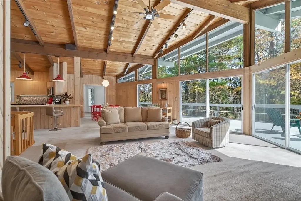 377 Glen Road Peru VT 05152