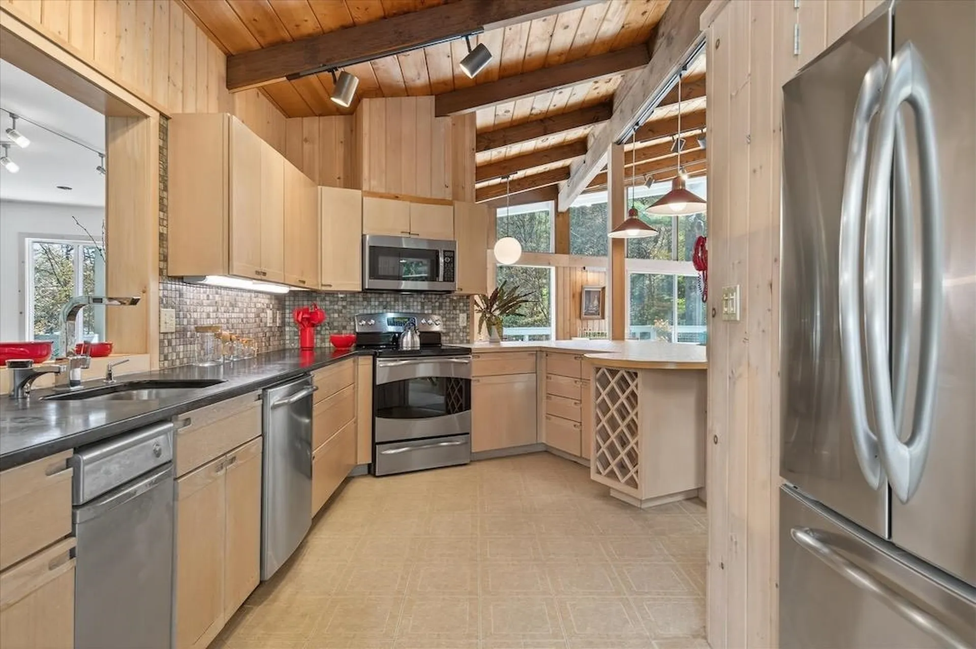 377 Glen Road Peru VT 05152