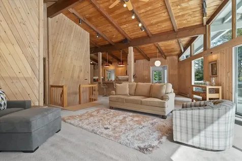 377 Glen Road Peru VT 05152