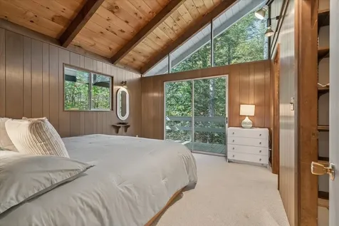 377 Glen Road Peru VT 05152