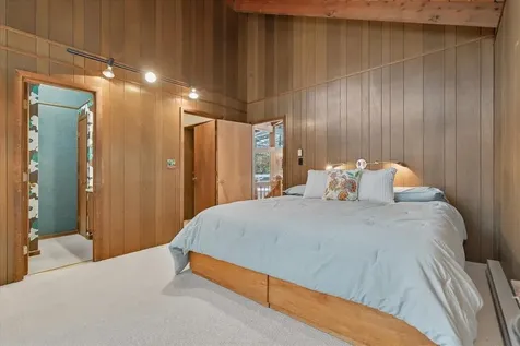 377 Glen Road Peru VT 05152