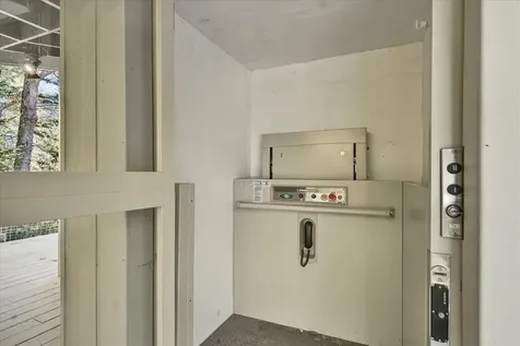 377 Glen Road Peru VT 05152