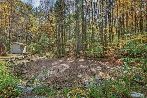 377 Glen Road Peru VT 05152
