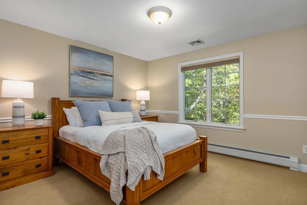 8 Winterberry Lane North Hampton NH 03862