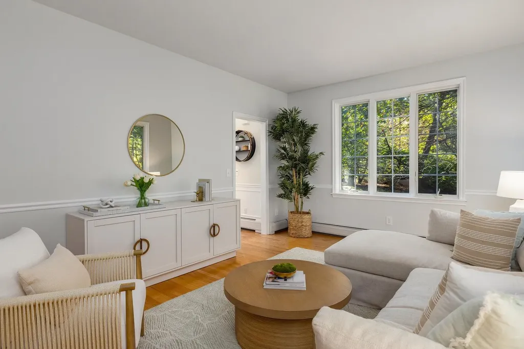 8 Winterberry Lane North Hampton NH 03862