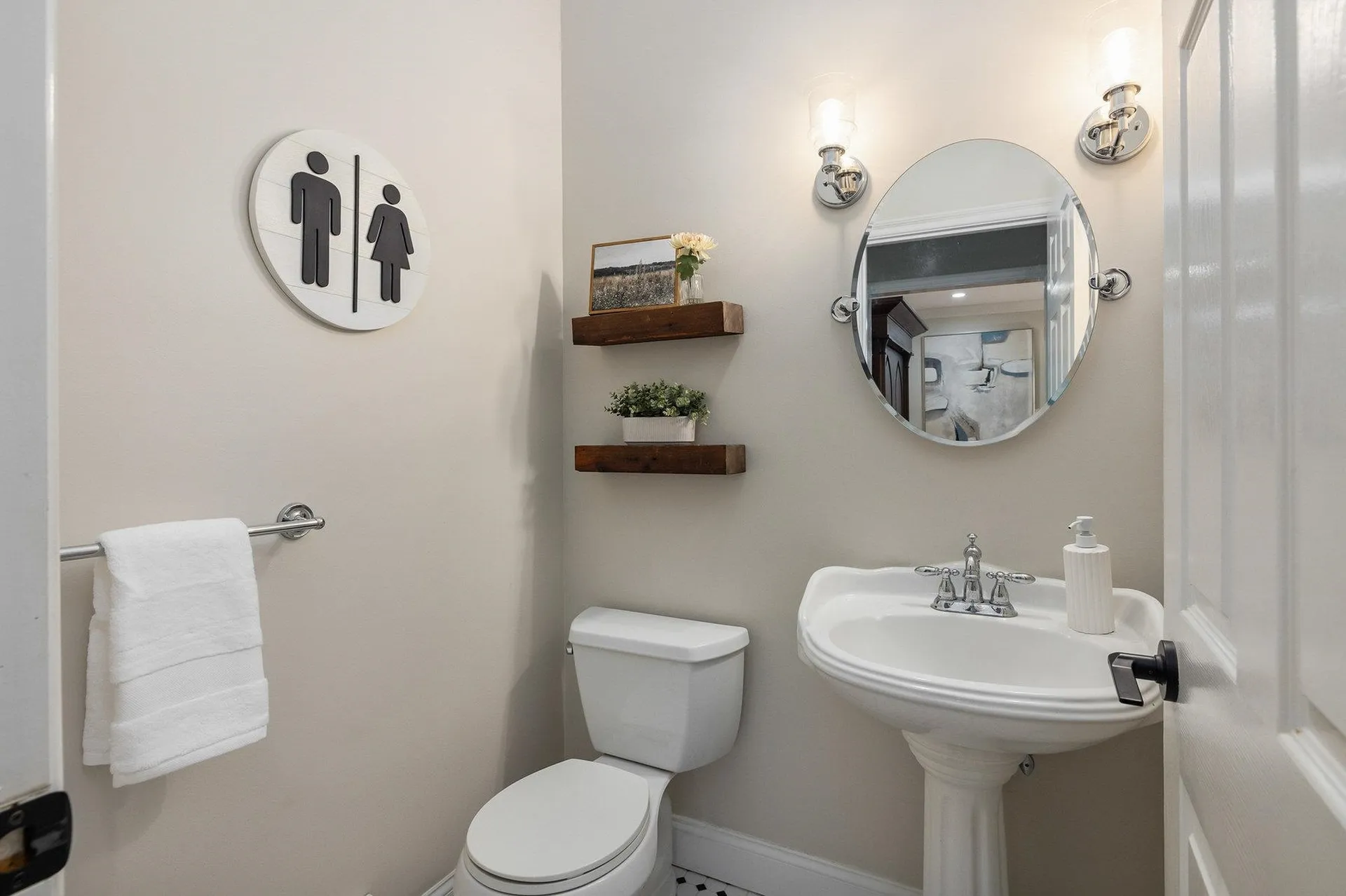 8 Winterberry Lane North Hampton NH 03862