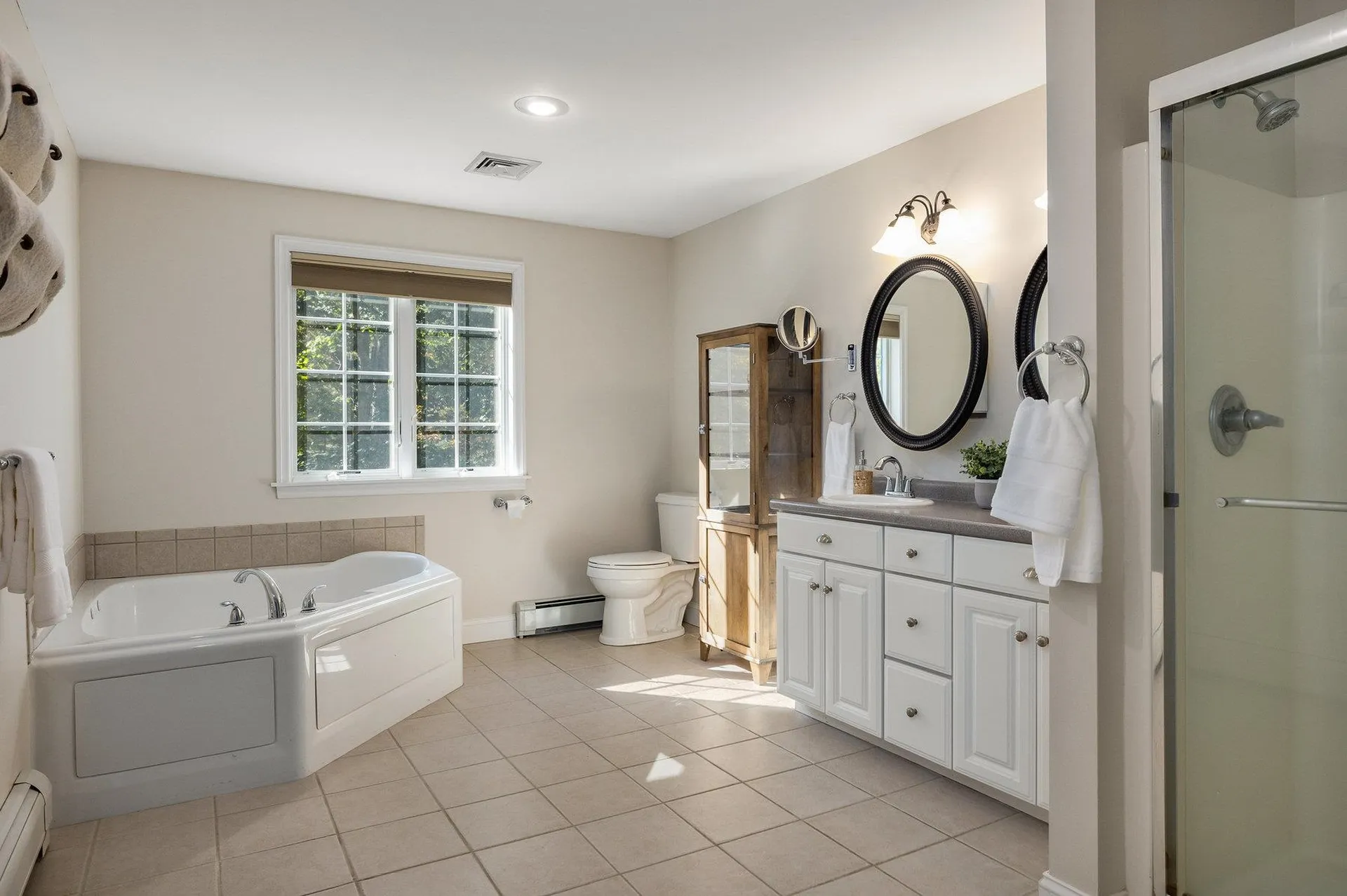 8 Winterberry Lane North Hampton NH 03862