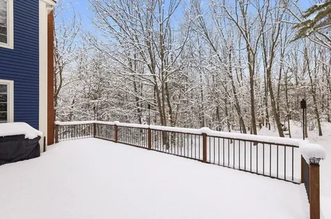 8 Winterberry Lane North Hampton NH 03862