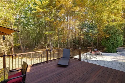 8 Winterberry Lane North Hampton NH 03862