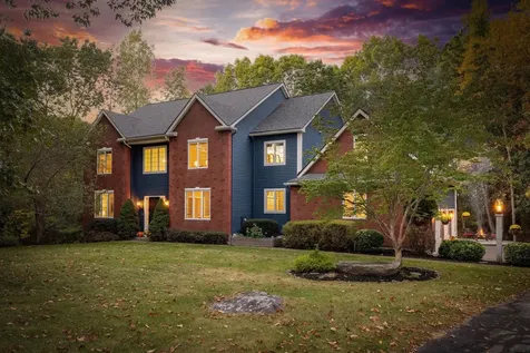 8 Winterberry Lane North Hampton NH 03862