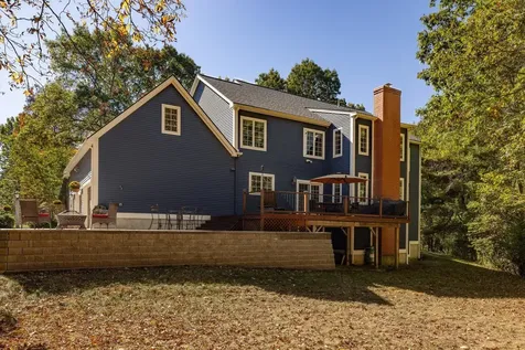 8 Winterberry Lane North Hampton NH 03862