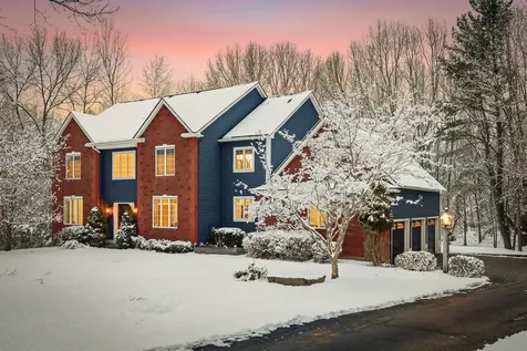 8 Winterberry Lane North Hampton NH 03862