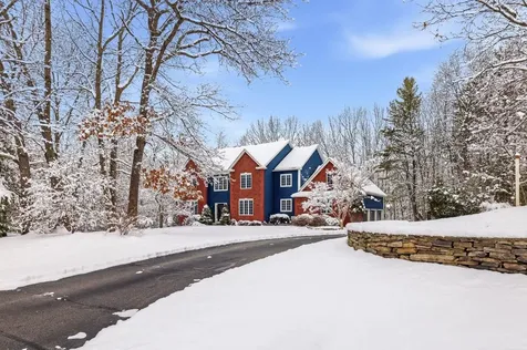 8 Winterberry Lane North Hampton NH 03862