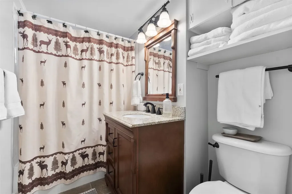 217 Magic Circle Londonderry VT 05148