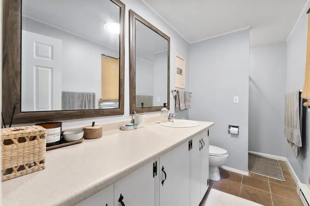 217 Magic Circle Londonderry VT 05148