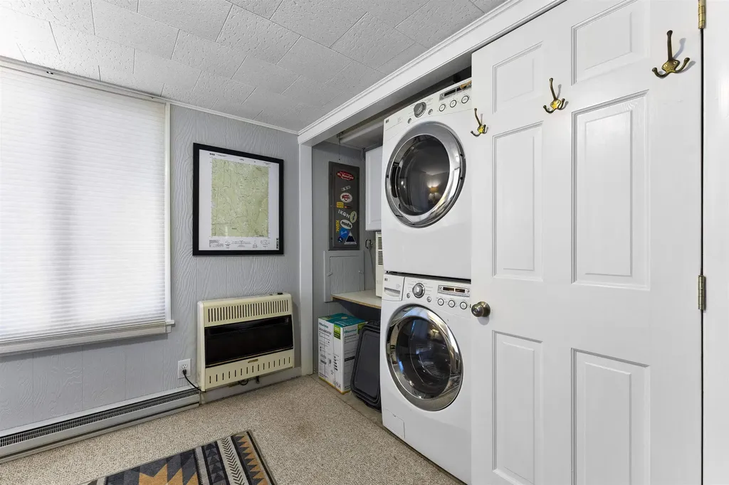 217 Magic Circle Londonderry VT 05148