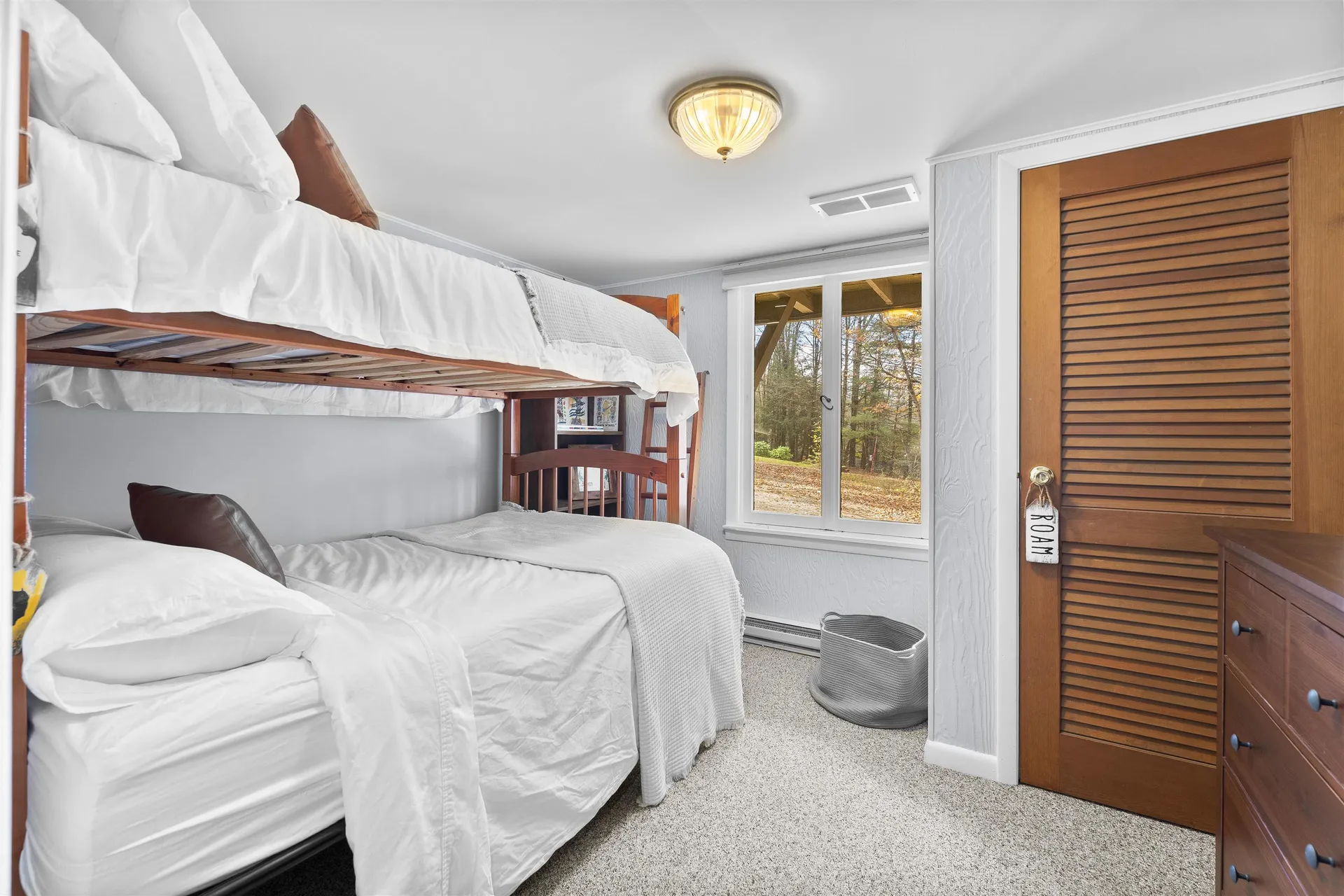 217 Magic Circle Londonderry VT 05148