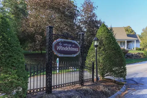 5 Holly Circle Bow NH 03304