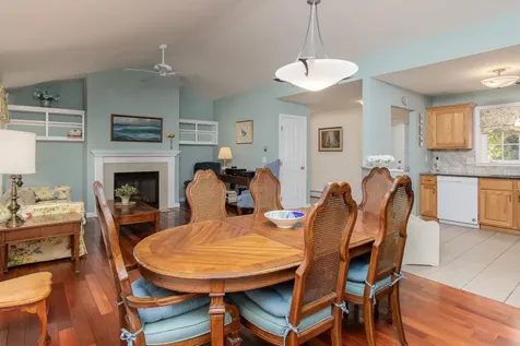 5 Holly Circle Bow NH 03304