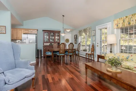 5 Holly Circle Bow NH 03304