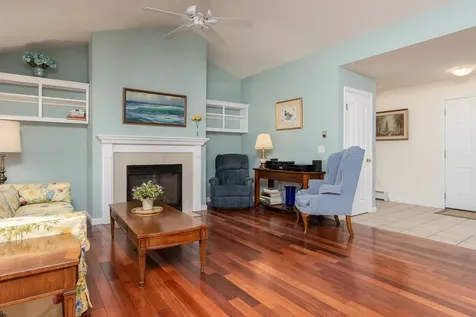 5 Holly Circle Bow NH 03304