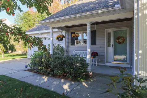 5 Holly Circle Bow NH 03304