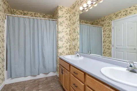 5 Holly Circle Bow NH 03304