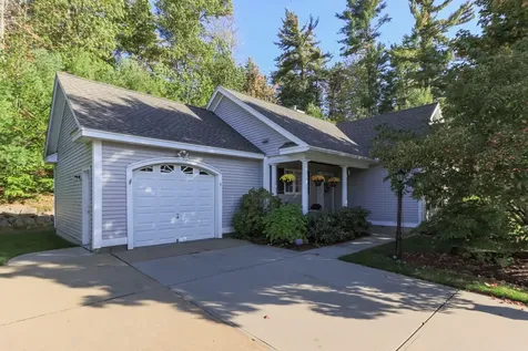 5 Holly Circle Bow NH 03304