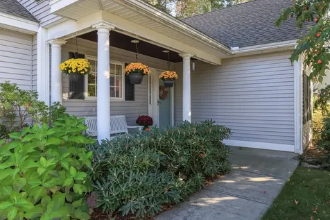 5 Holly Circle Bow NH 03304