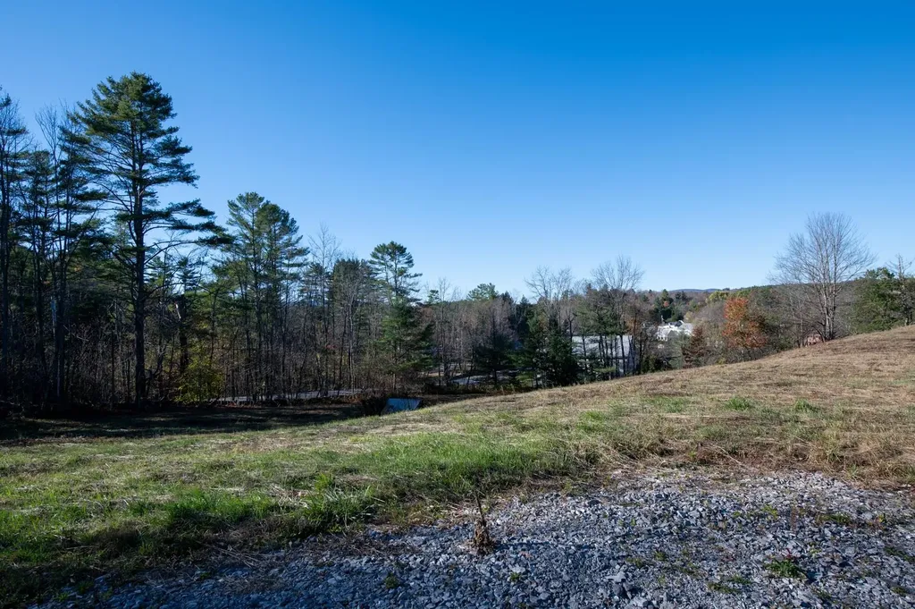 2366 Middletown Road Londonderry VT 05148