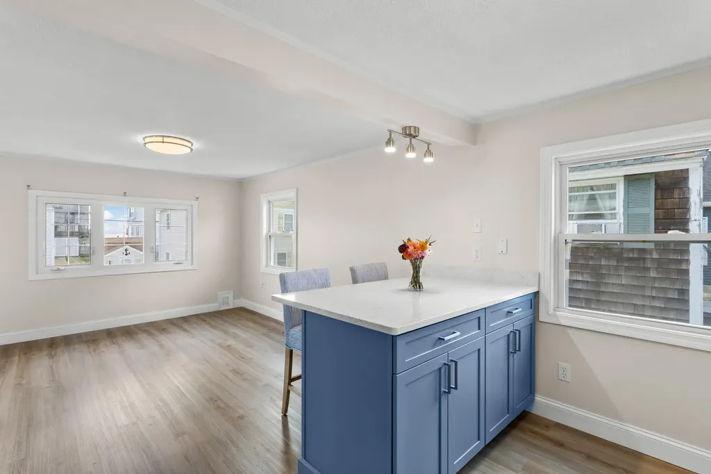 11 Boars Head Terrace Hampton NH 03842